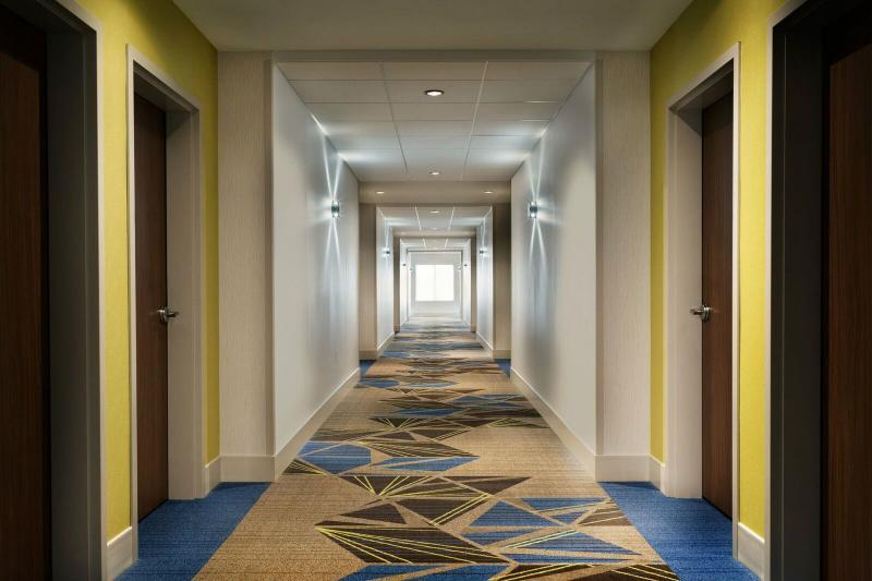 Holiday Inn Express & Suites Wilmington West - Medical Park By Ihg Экстерьер фото